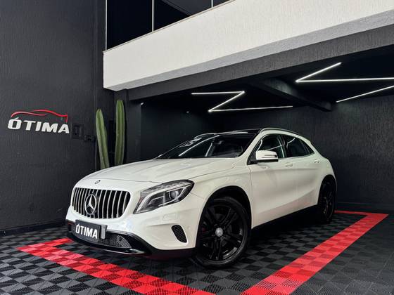 MERCEDES-BENZ GLA 250 2.0 16V TURBO GASOLINA SPORT 4P AUTOMÁTICO